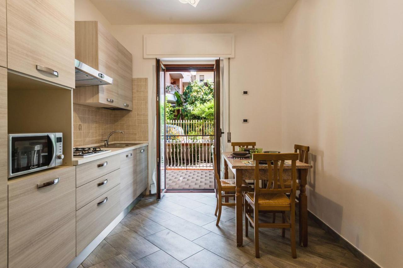 Lemon Tree Apartments By Wonderful Italy Giardini Naxos Dış mekan fotoğraf